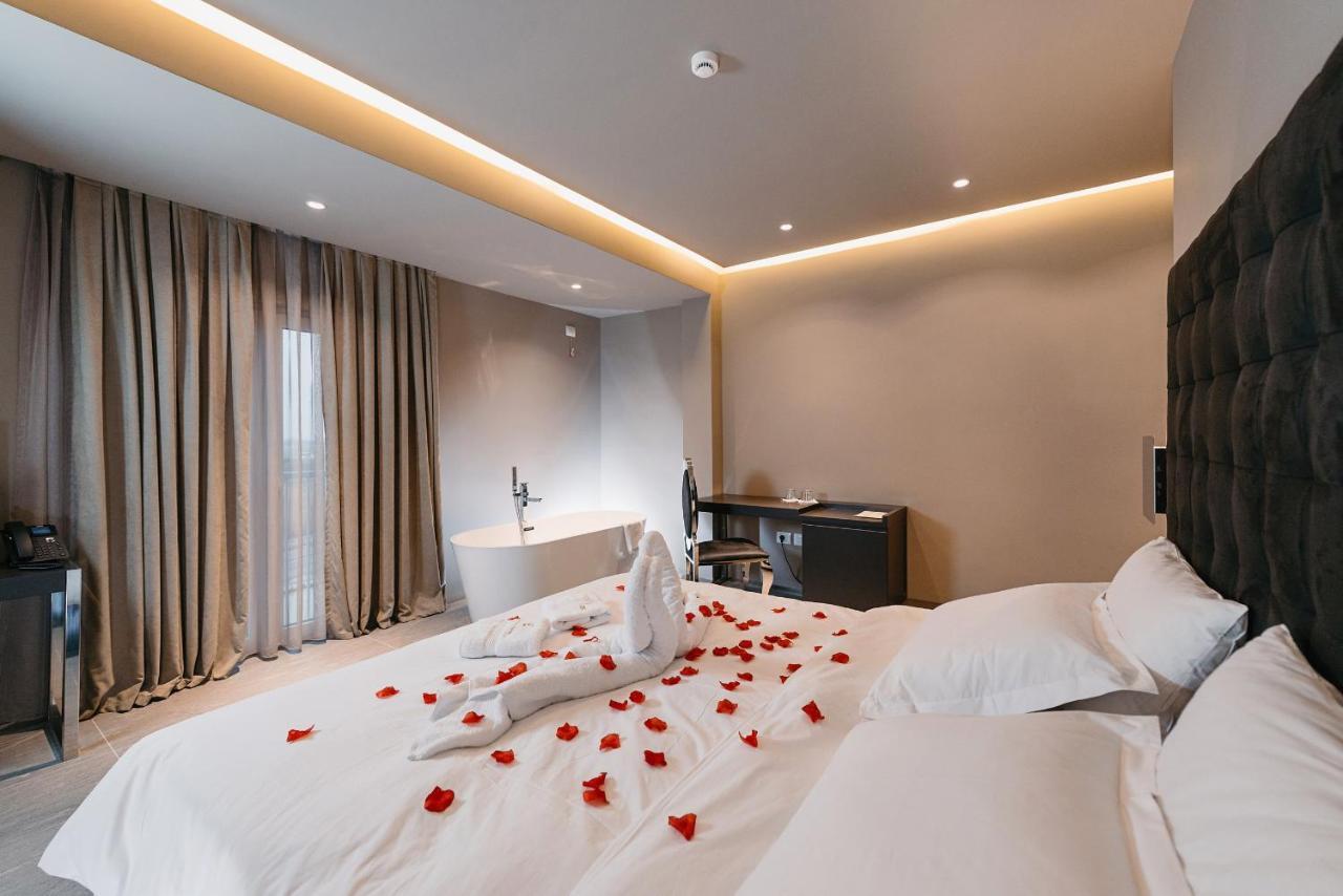 Hotel Egnatia Bërxull Eksteriør bilde