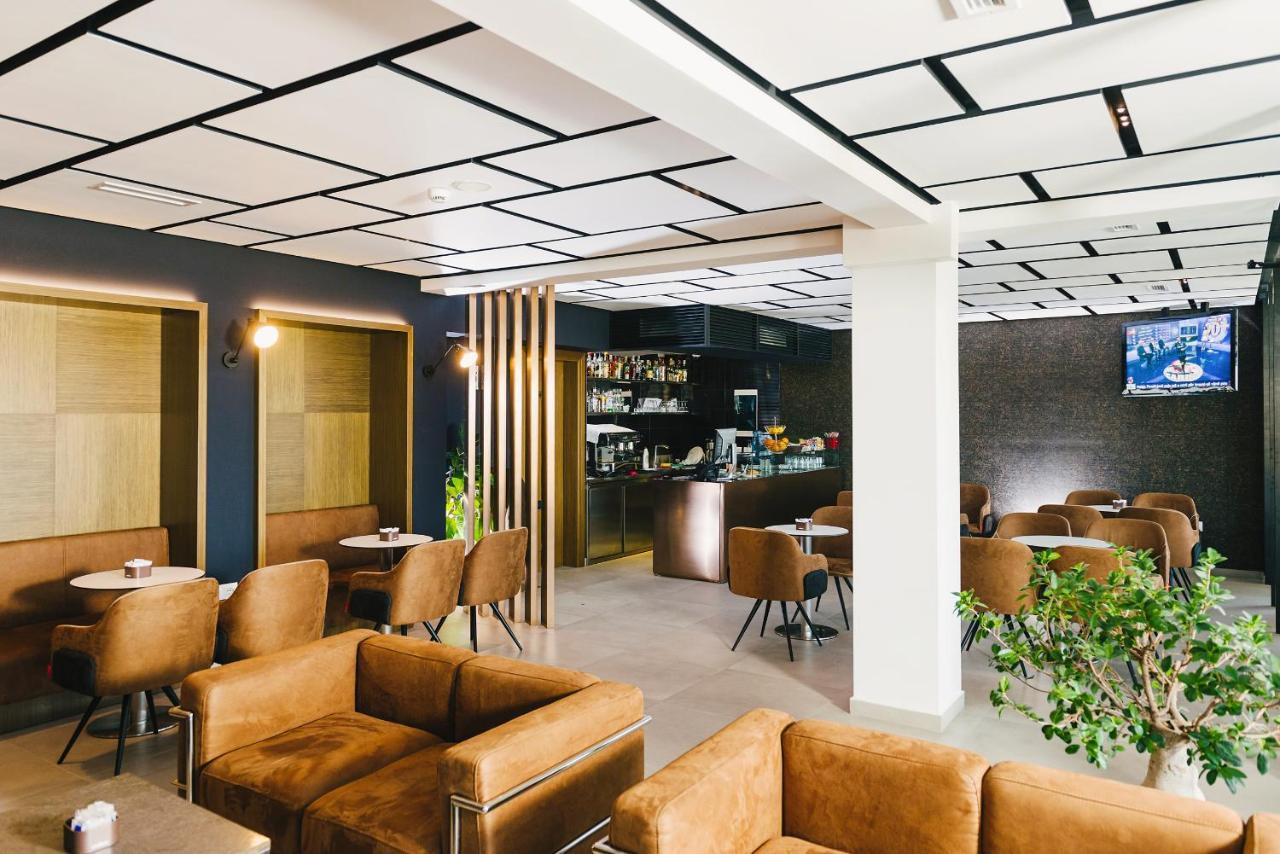 Hotel Egnatia Bërxull Eksteriør bilde